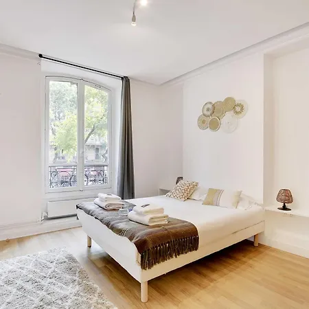 Chic - 3br 10p - Gare De L'est Republique Apartment Paris
